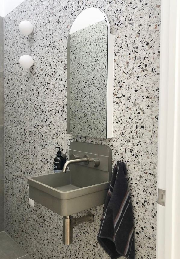 church4_598x858 CHURCH SHAVING CABINET - Image 1